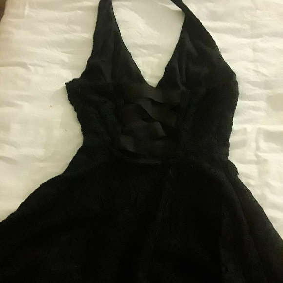 Flirty dress - Picture 5 of 6